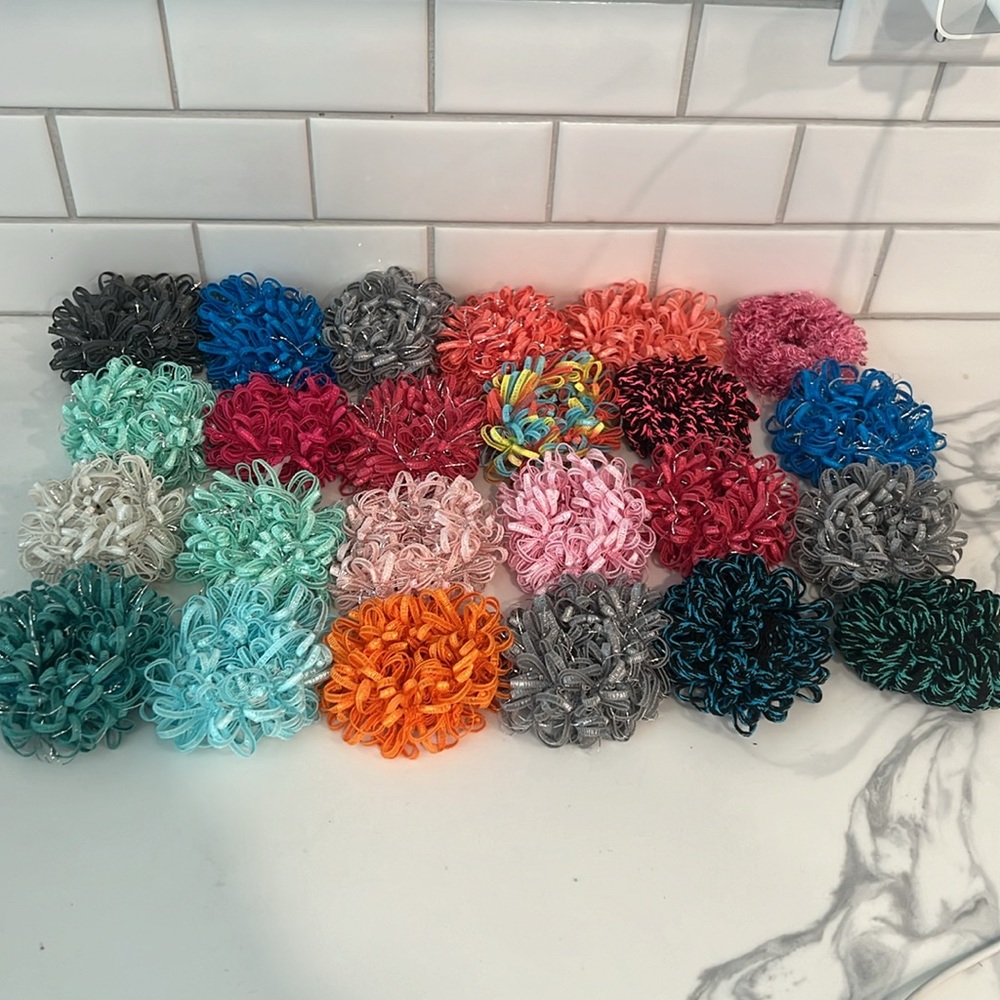 BUNDLE 24 pc HAIR TIES - Picture 9 of 14